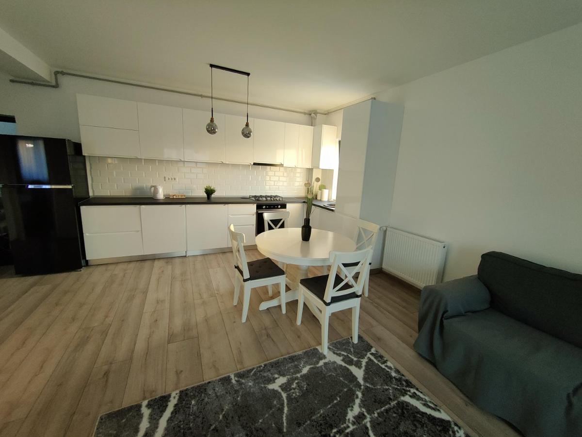 2 Rooms Apartment I Love Tea Bukares Bagian luar foto