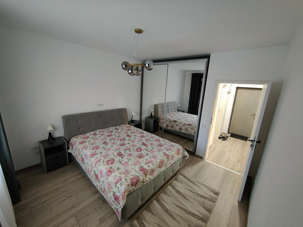 2 Rooms Apartment I Love Tea Bukares Bagian luar foto